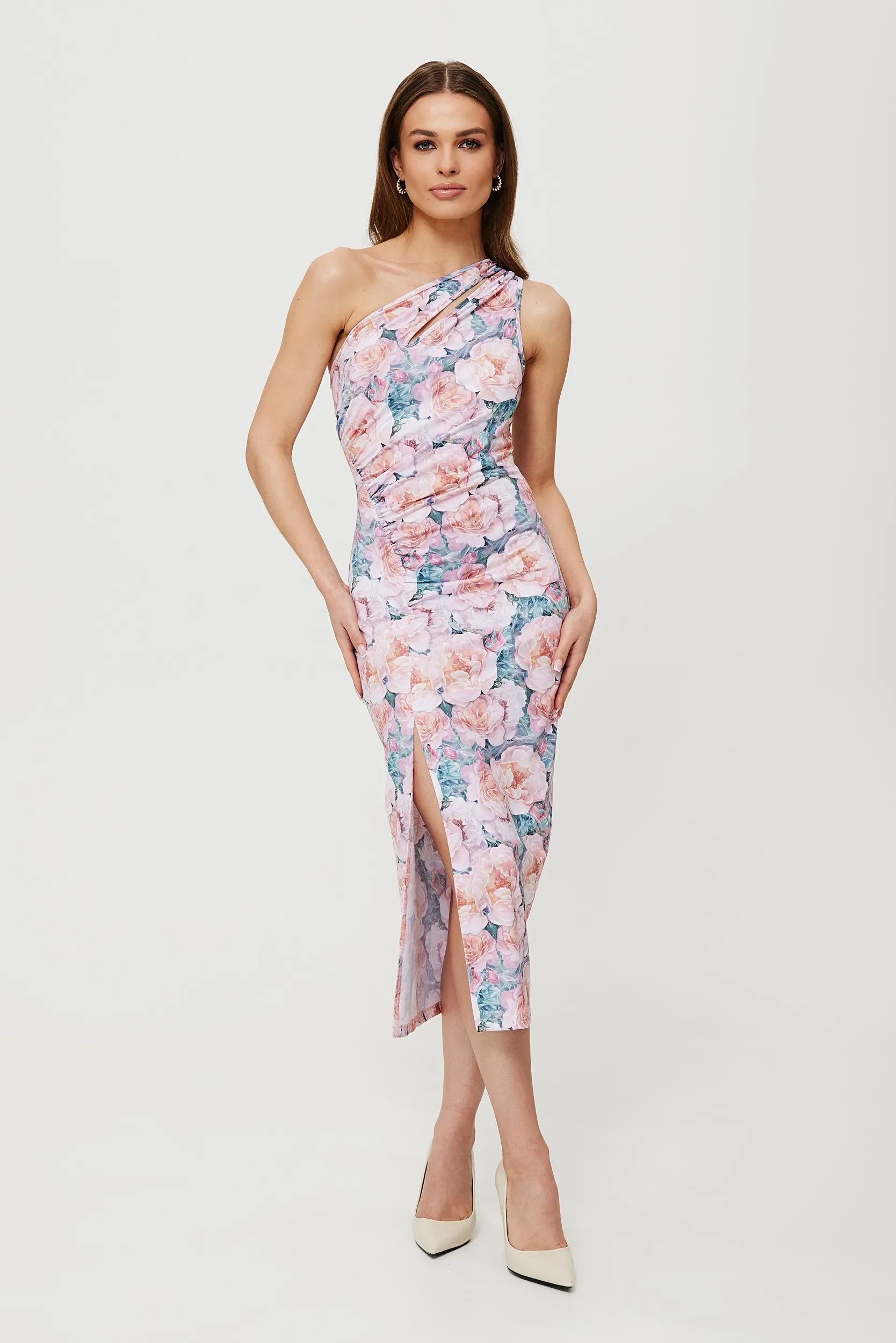 Midi Sukienka z Nadrukiem i Rozcięciem na Nogę - Model 1