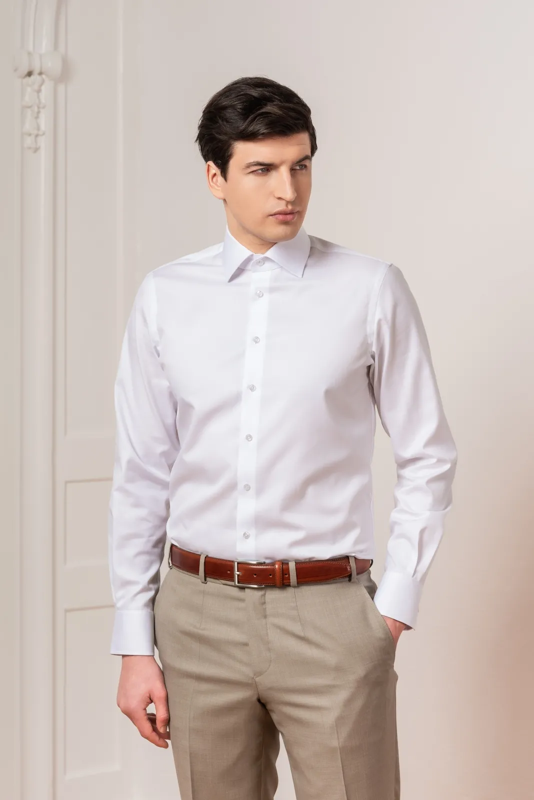 Elegancka biała koszula męska VAN THORN z mankietami na spinki 43