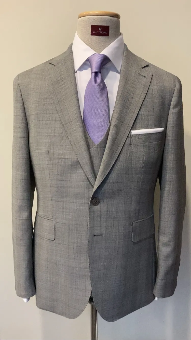 Szary garnitur w kratę - zestaw