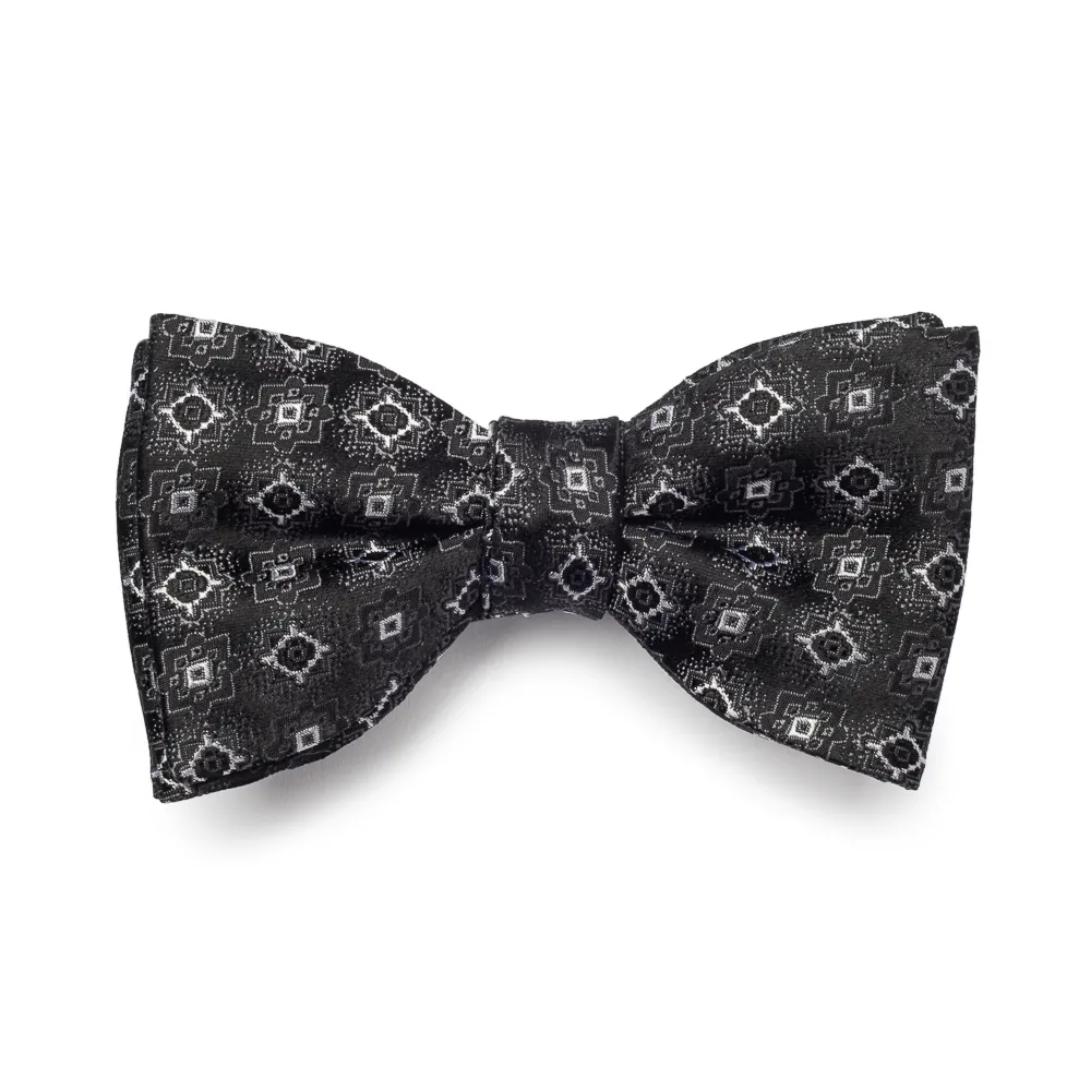 Czarna mucha wiązana Hemley w srebrny wzór