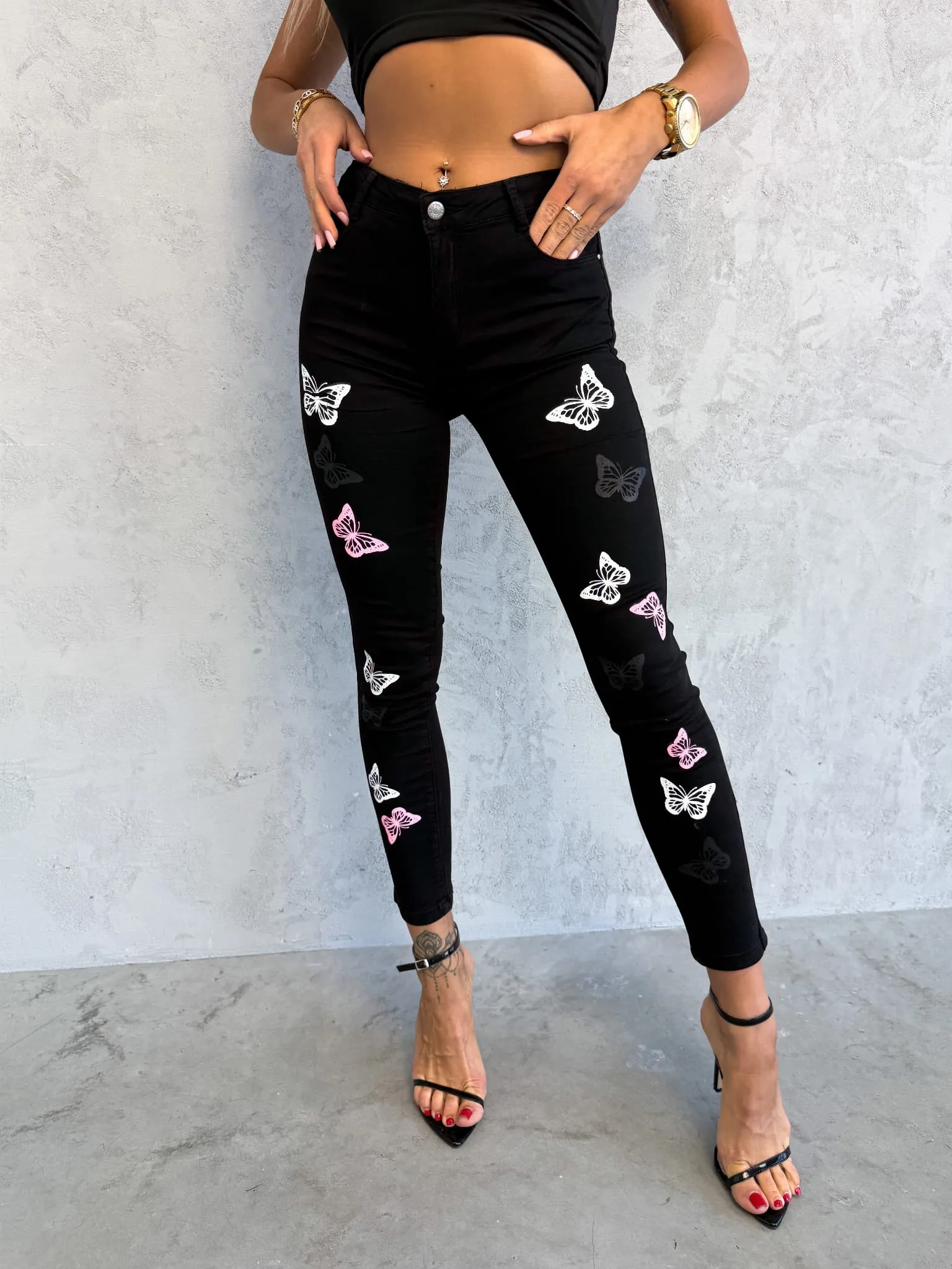 Spodnie z motylkami czarne 58A