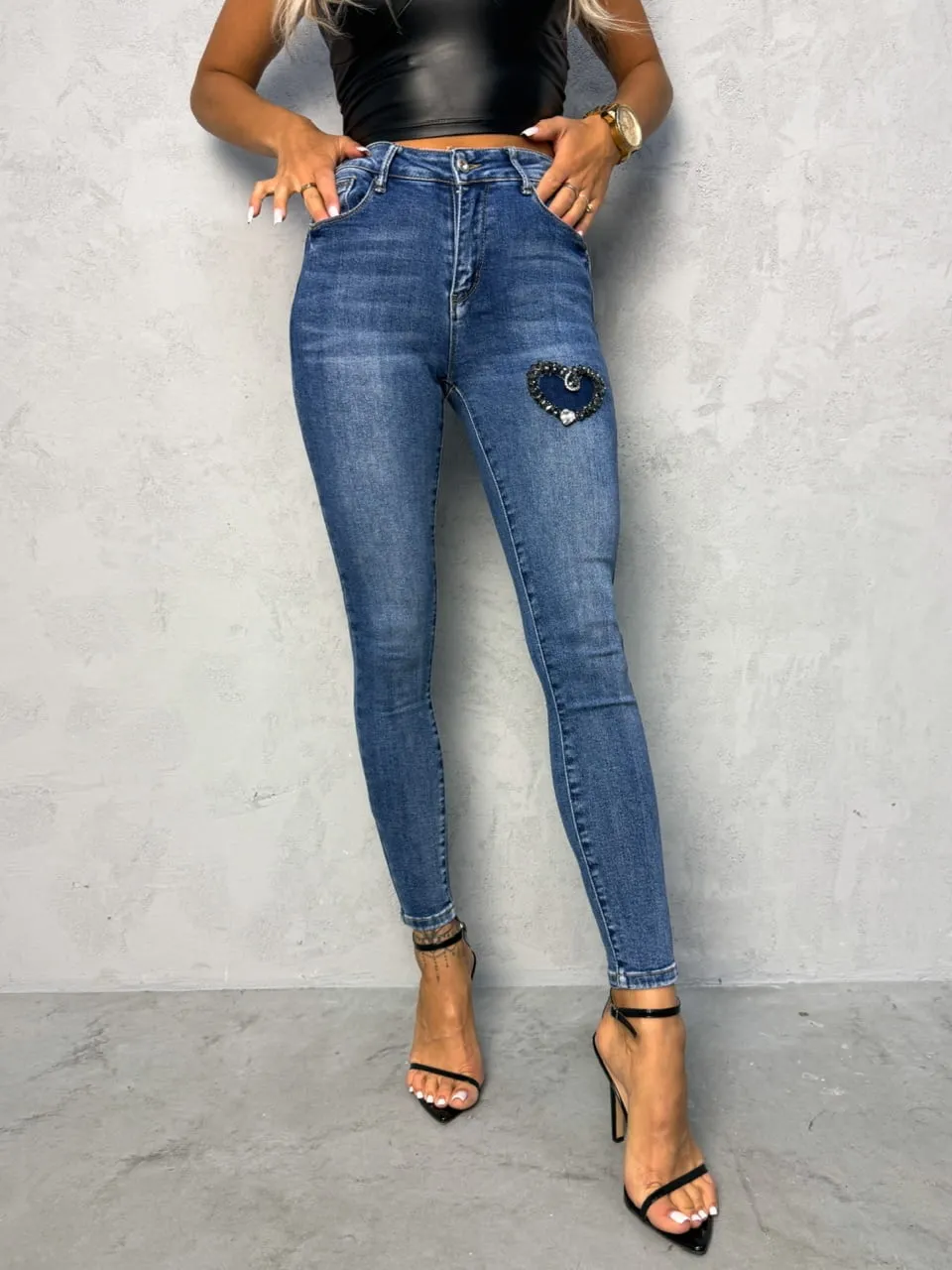 Spodnie niebieskie jeansowe z sercem brylantowym 228 (Wariant rozmiar + kolor: XL; Kolor: Niebieski)