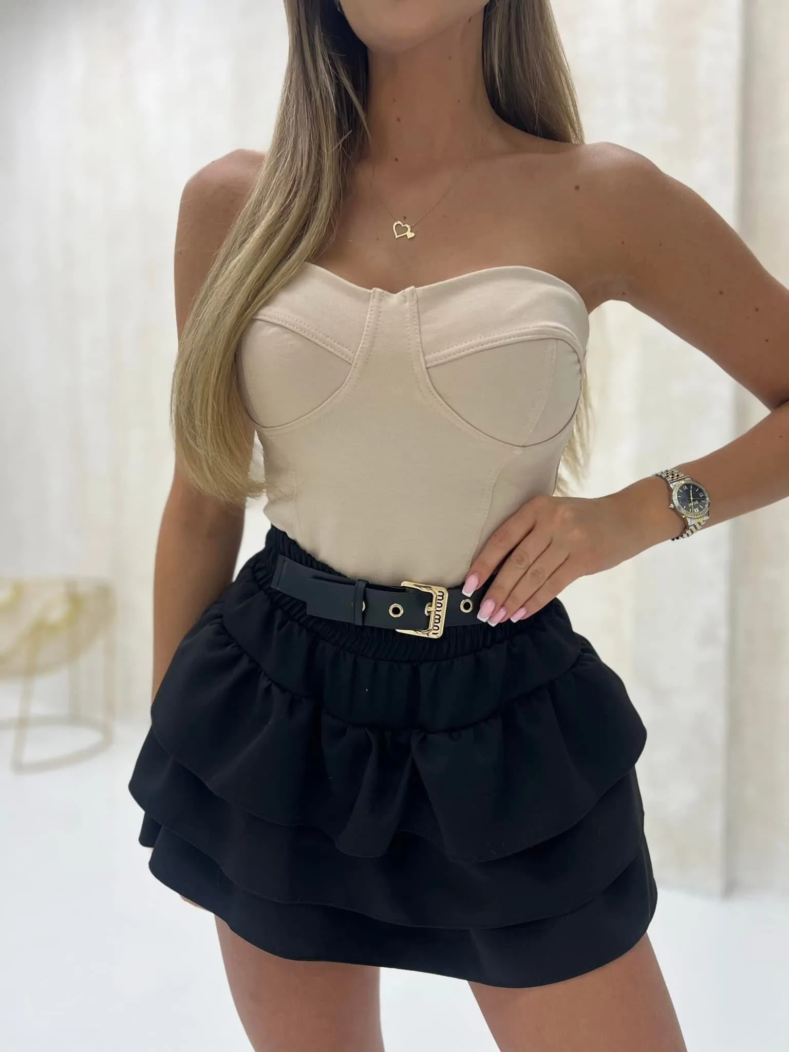 Bluzka bardotka polskiej produkcji beżowa Boddie W2 (Wariant rozmiar + kolor: M; Kolor: Beżowy)