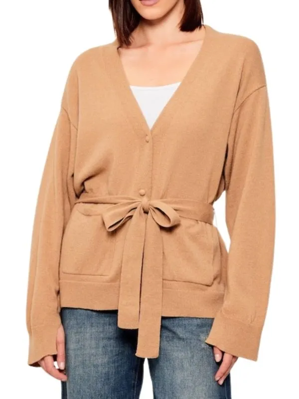 DZIANINOWY KARDIGAN Z DOMIESZKĄ KASZMIRU