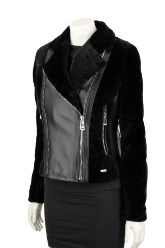 SOF450 - Ramoneska damska z czarnego kożucha naturalnego DORJAN