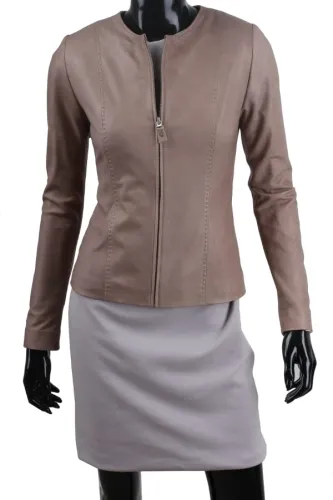 CHA075 - Beżowa damska kurtka skórzana w typie kurtki chanelki DORJAN