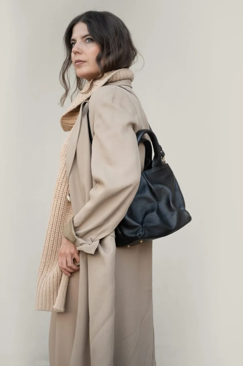 FLUFFY BAG - skórzana torebka - czarna