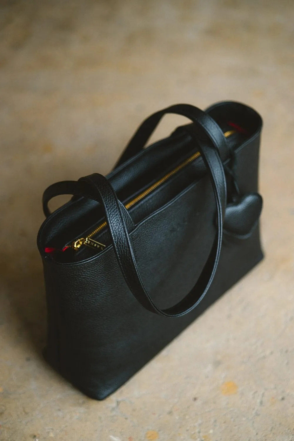 CARRY BAG - skórzana torebka - czarna - Złoto, Wersja z jedwabną szarfą 138cm