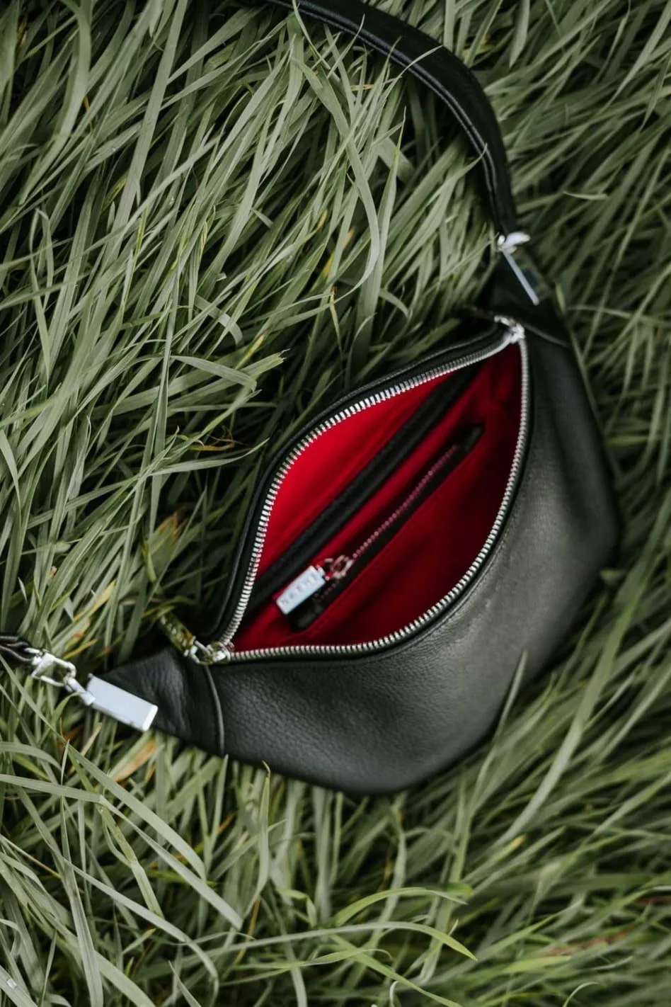 BEANIE BAG - skórzana nerka - czarna - Srebro