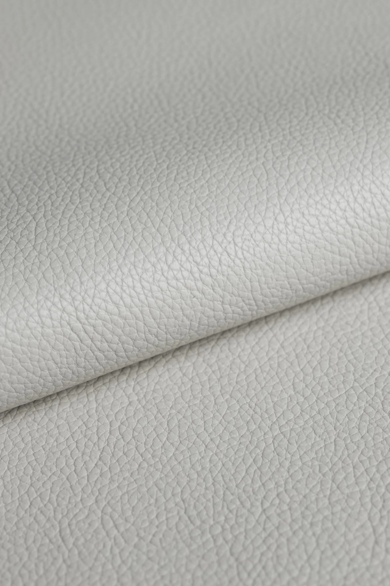 CHWOST - skórzany brelok do torebki - ecru