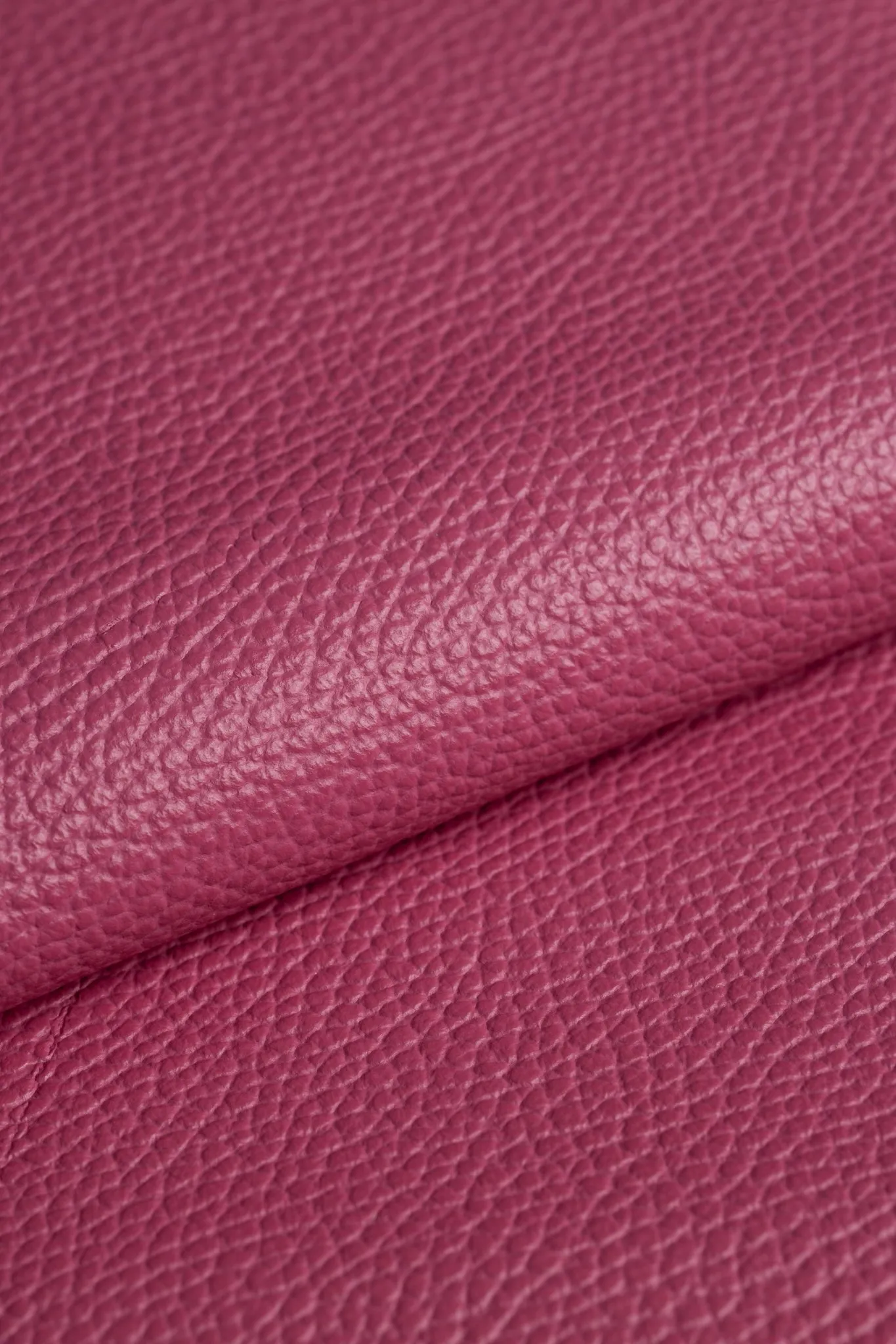 CHWOST - skórzany brelok do torebki - fuksja