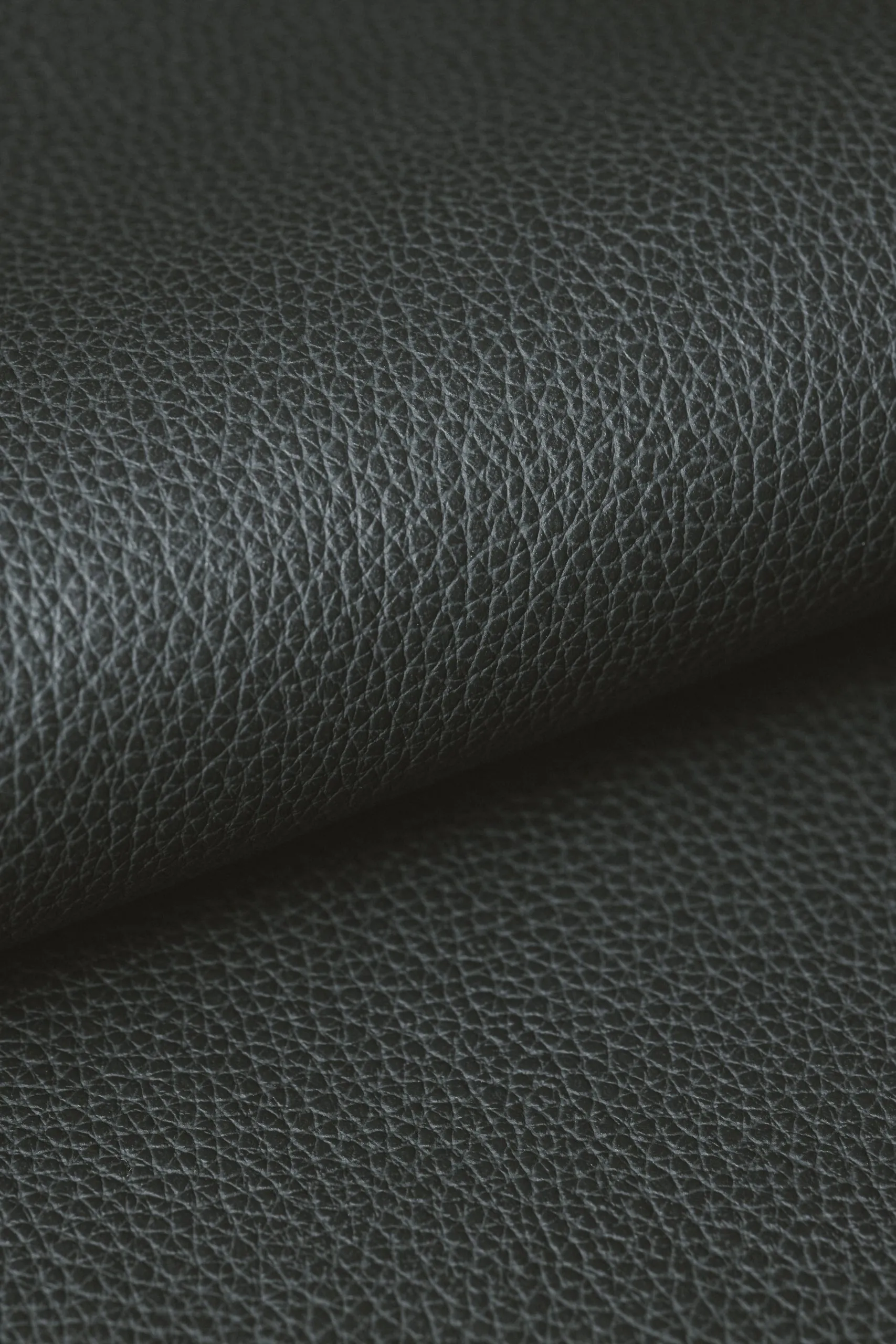 CHWOST - skórzany brelok do torebki - grafit