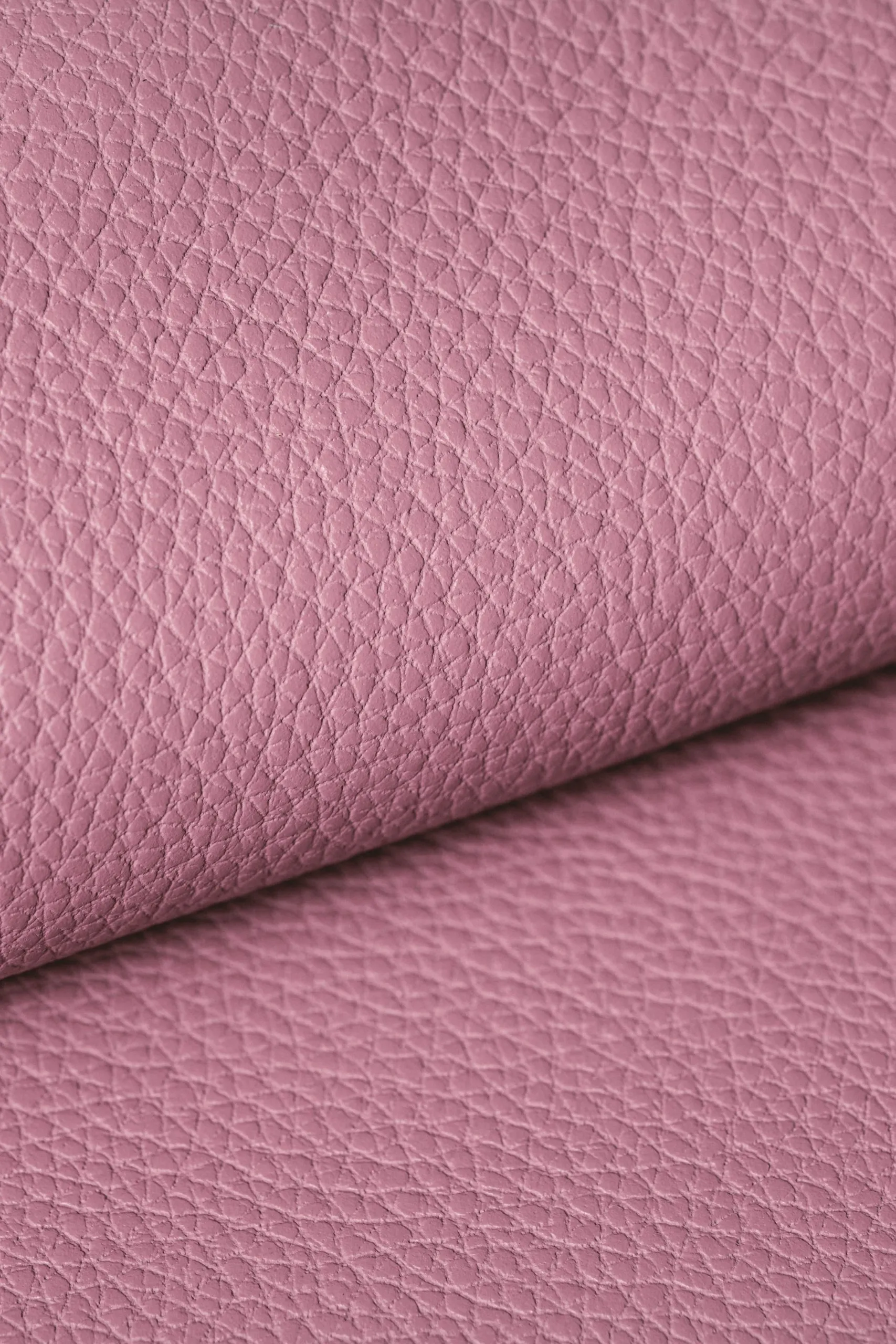 CHWOST - skórzany brelok do torebki - róż guma balonowa