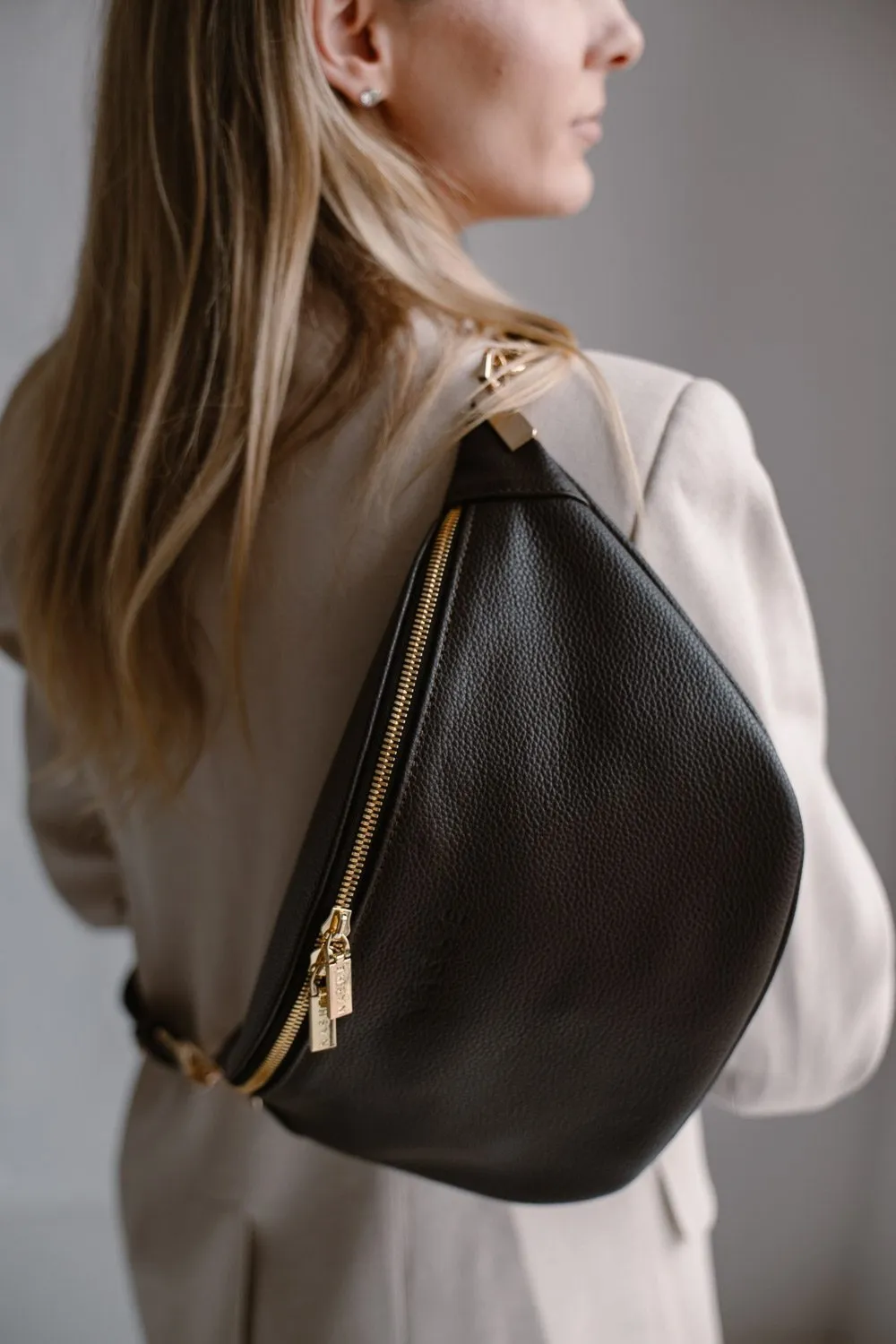 BEANIE BAG MAXI - skórzana nerka - brąz ciemny