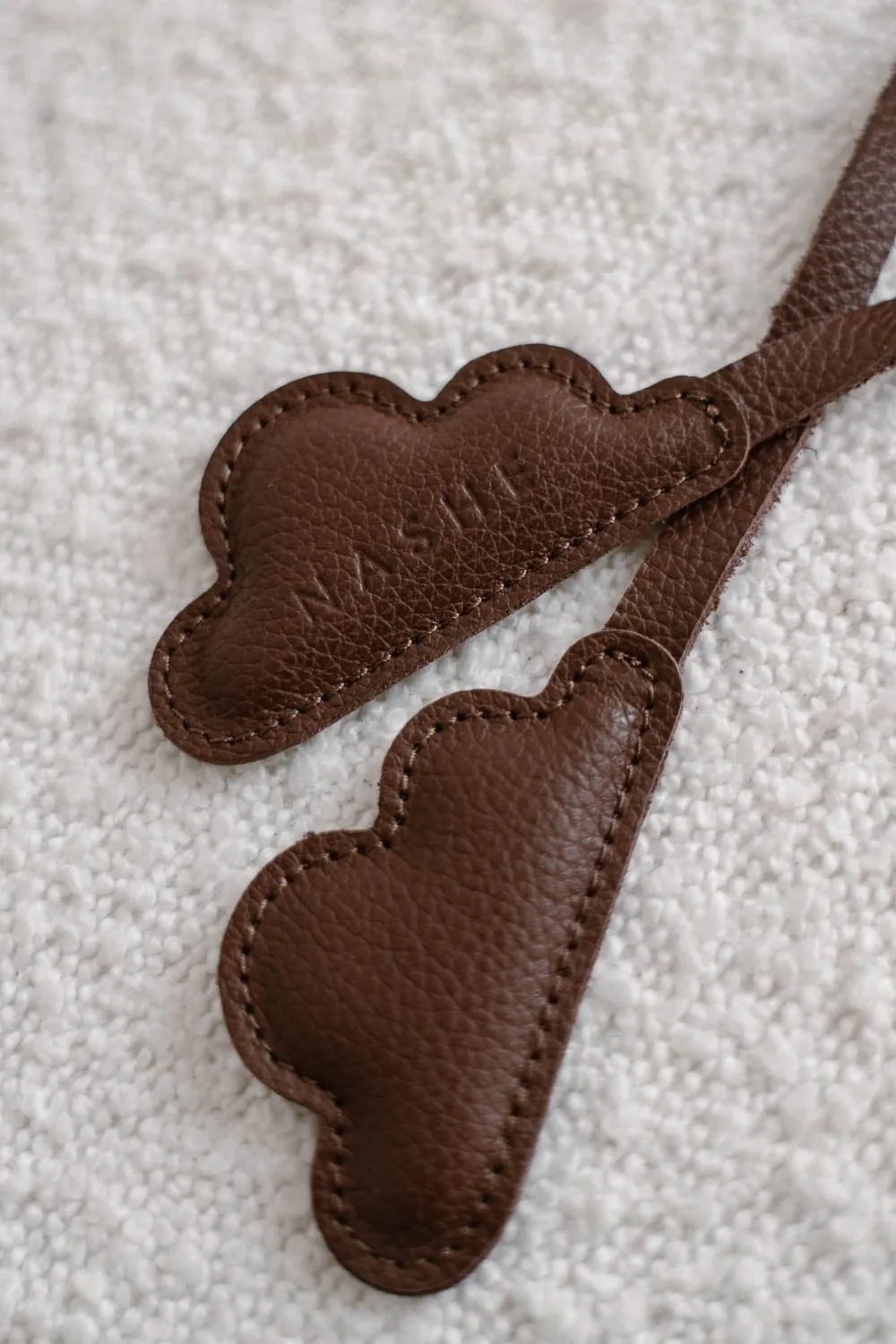 ZAWIESZKA CHMURKI - skórzana zawieszka do torebki - kolory