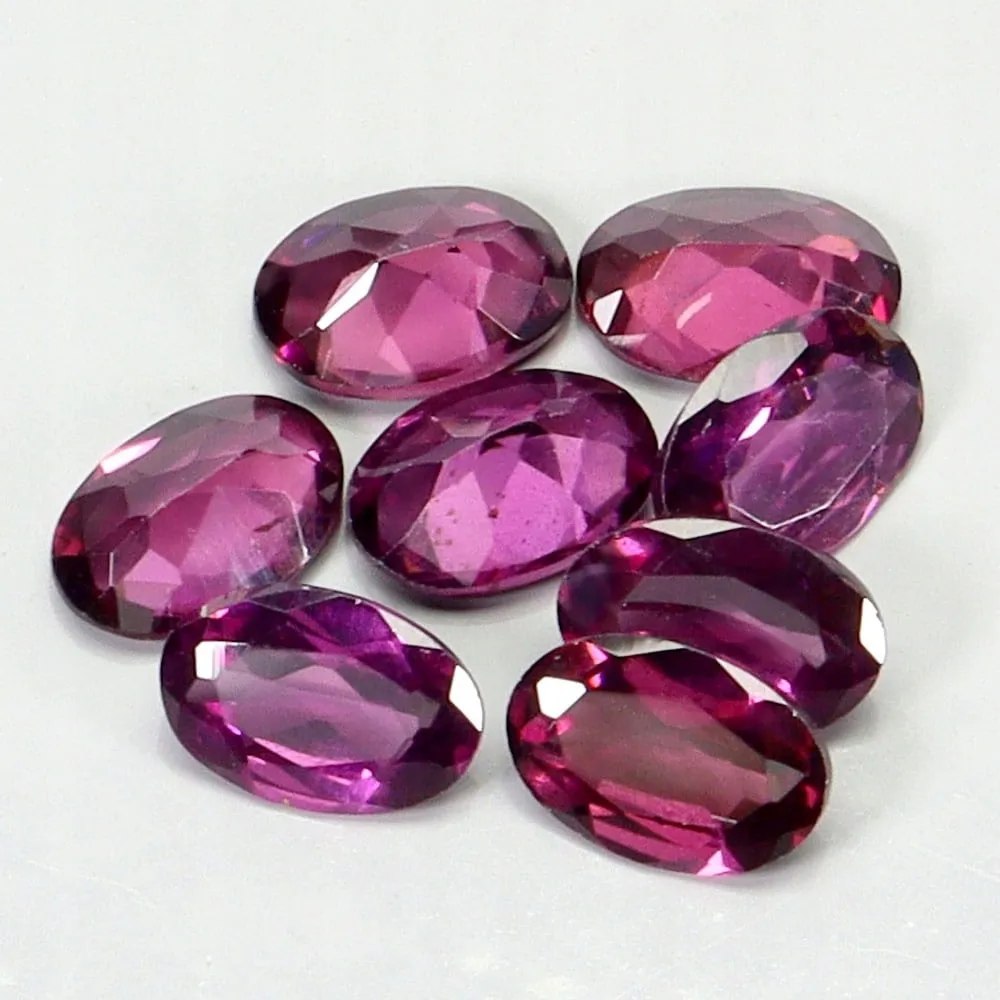 Granaty rodolity kamienie naturalne 4.56ct 8 sztuk IF VVS