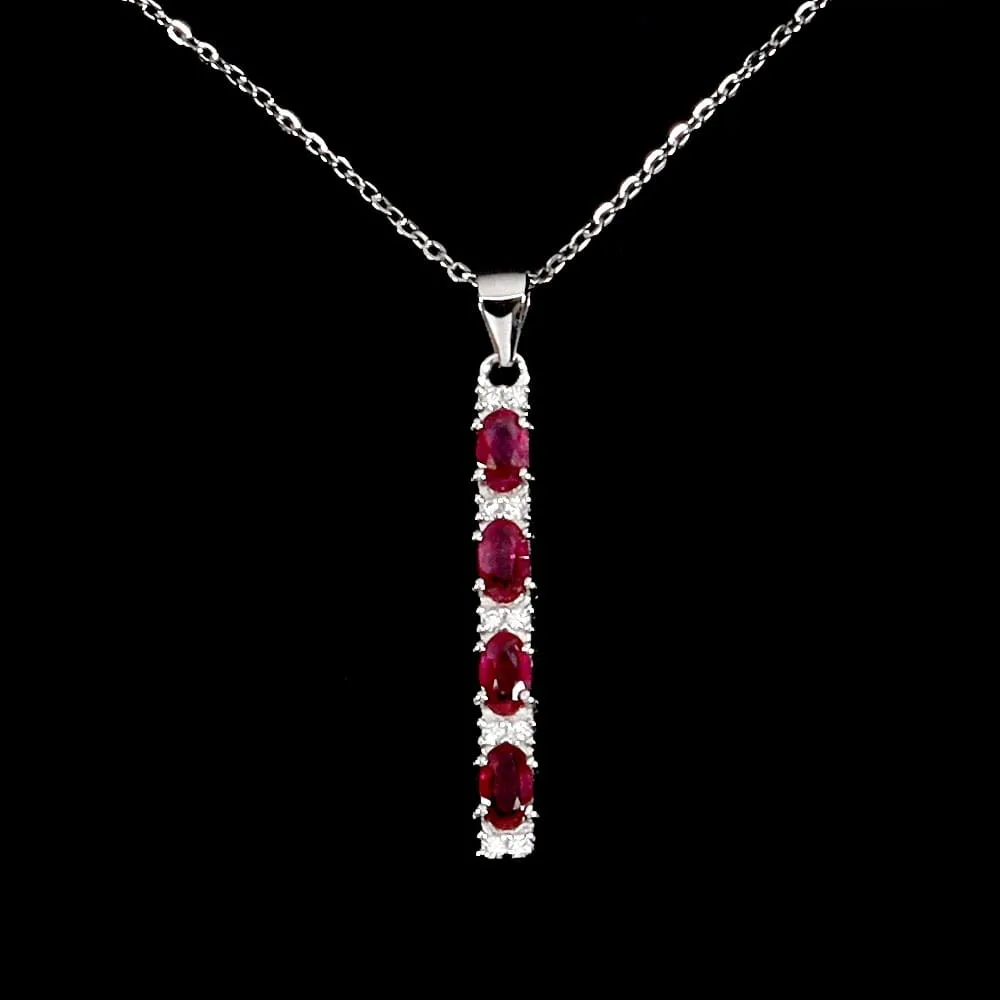 925 Elegancki delikatny srebrny naszyjnik naturalne rubiny cyrkonie