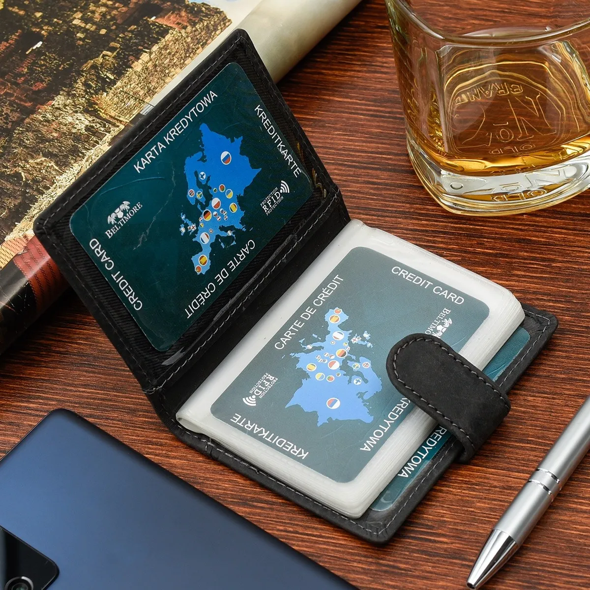 Slim Etui wizytownik w kolorze czarnym z ochroną rfid od marki Beltimore