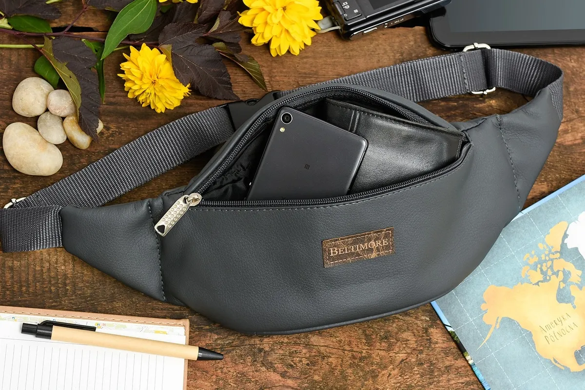 Szara saszetka-"nerka" z gładkiej eko skóry od Beltimore, praktyczna i stylowa w użytkowaniu