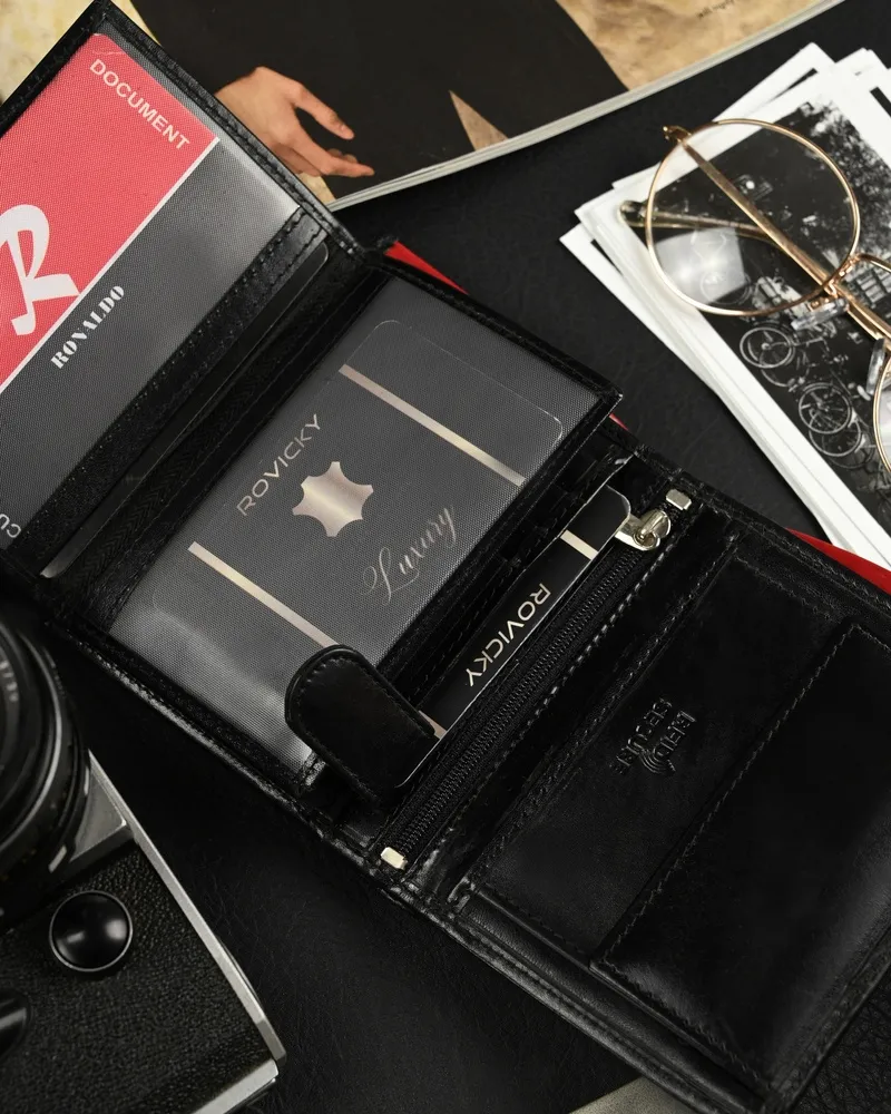 Portfel męski Ronaldo w kolorze czarnym, Składany i pionowy, wykonany z trwałej skóry naturalnej