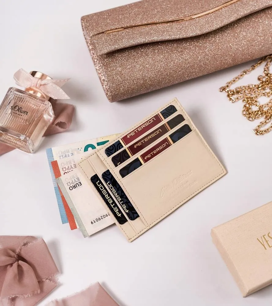 Minimalistyczne etui na dokumenty wykonane z wysokogatunkowej skóry naturalnej