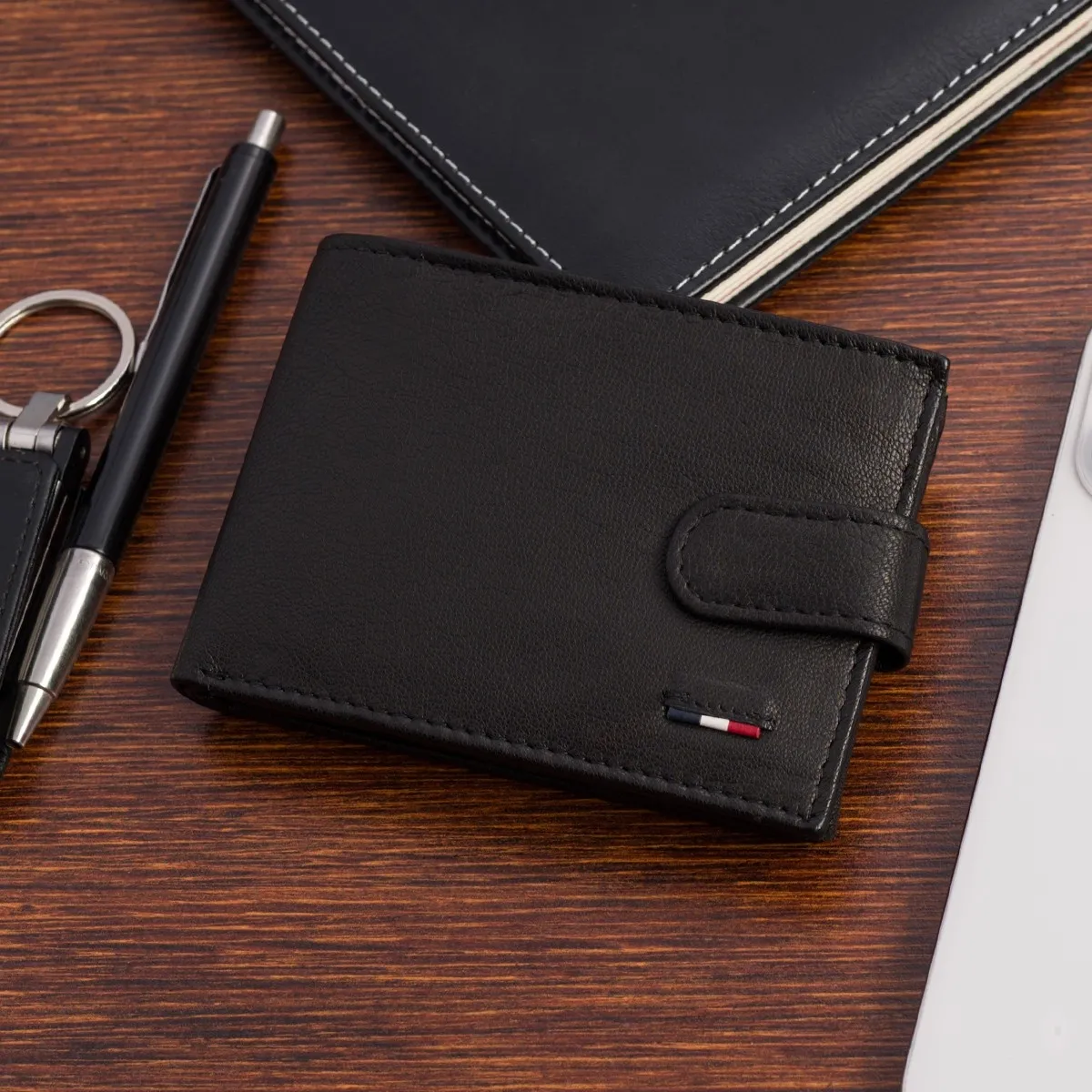 Mały czarny portfel skórzany męski rfid Beltimore D58 z zewnętrzną zapinką