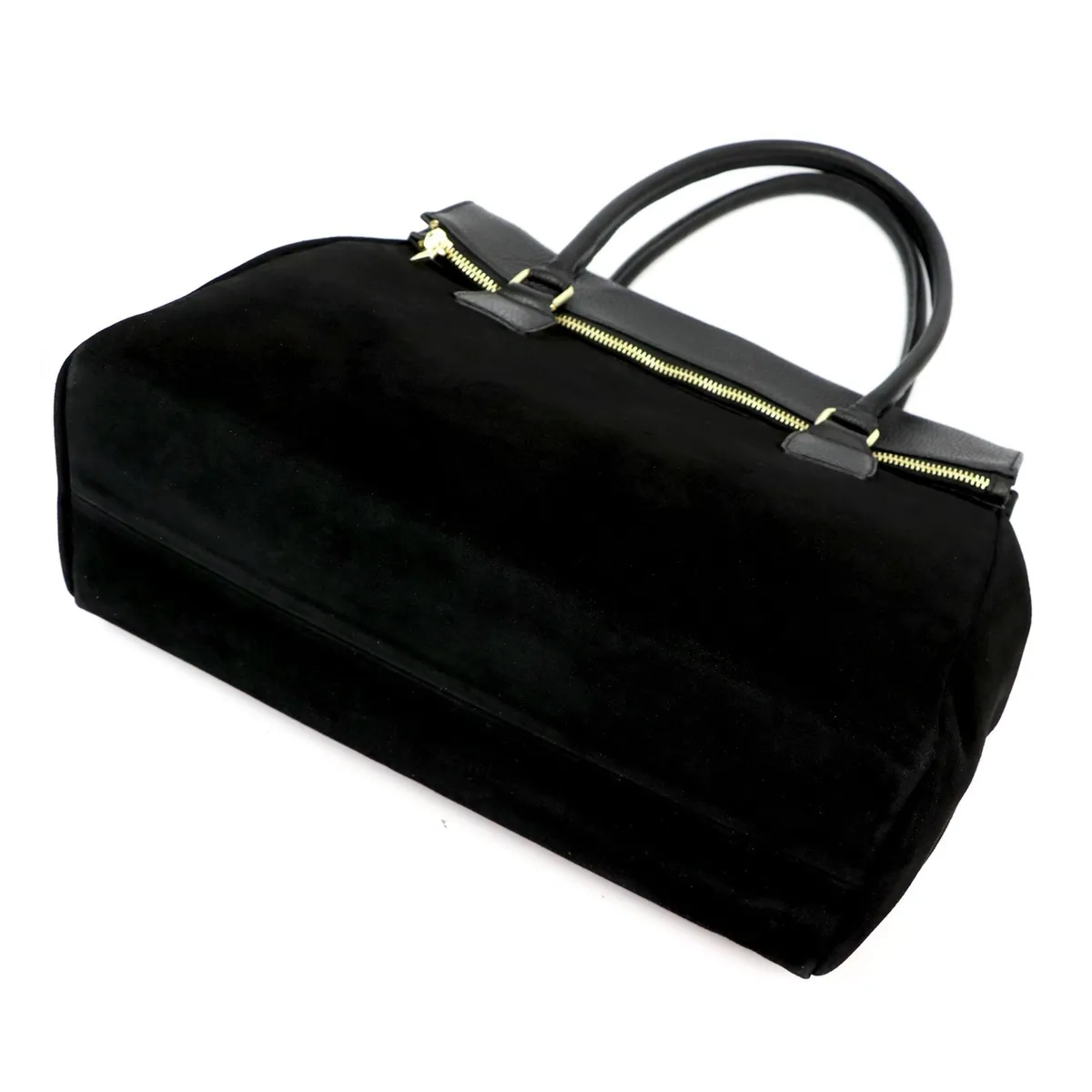 Klasyczny czarny Kuferek damski ze skóry naturalnej od Luka, doskonały do codziennych stylizacji