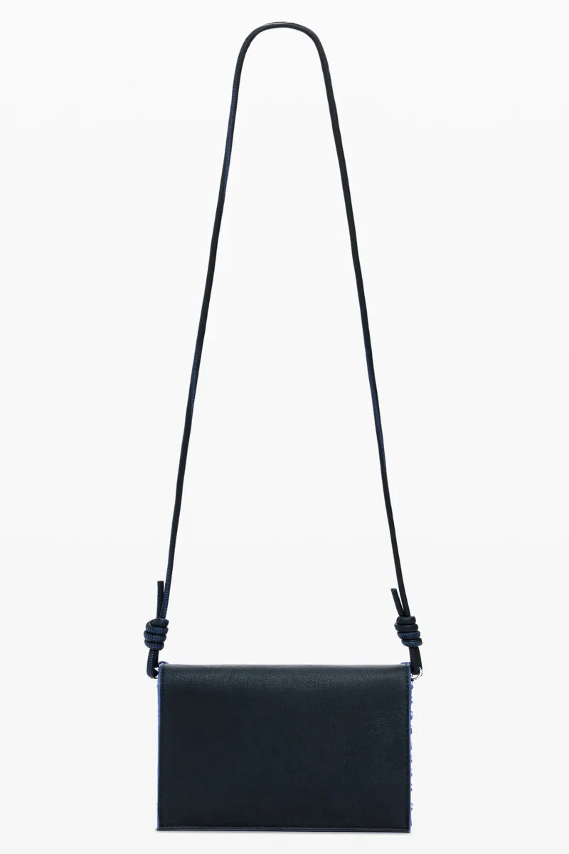 Czarny portfel damski Desigual