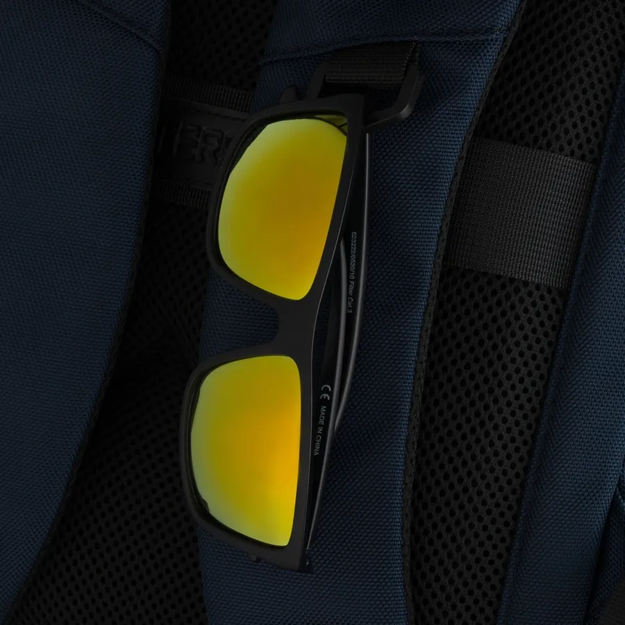 Granatowy plecak podróżny z poliestru z miejscem na laptopa, zawieszony na regulowanych szelkach - Peterson