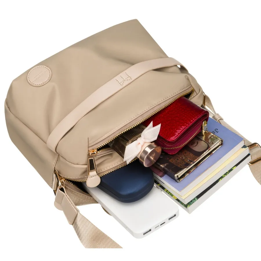 Listonoszka damska z nylonu w beżowym kolorze, jednokomorowa i zamykana suwakiem - Peterson