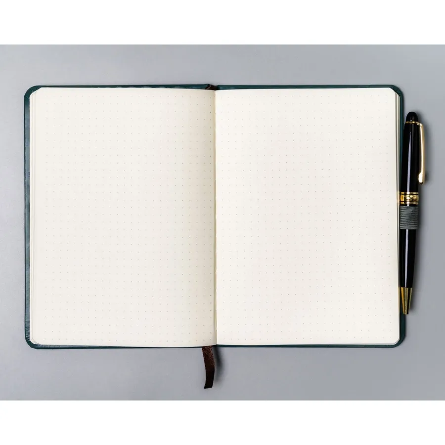 Zielony notes w formacie B6 zadrukowany w kropki - Peterson