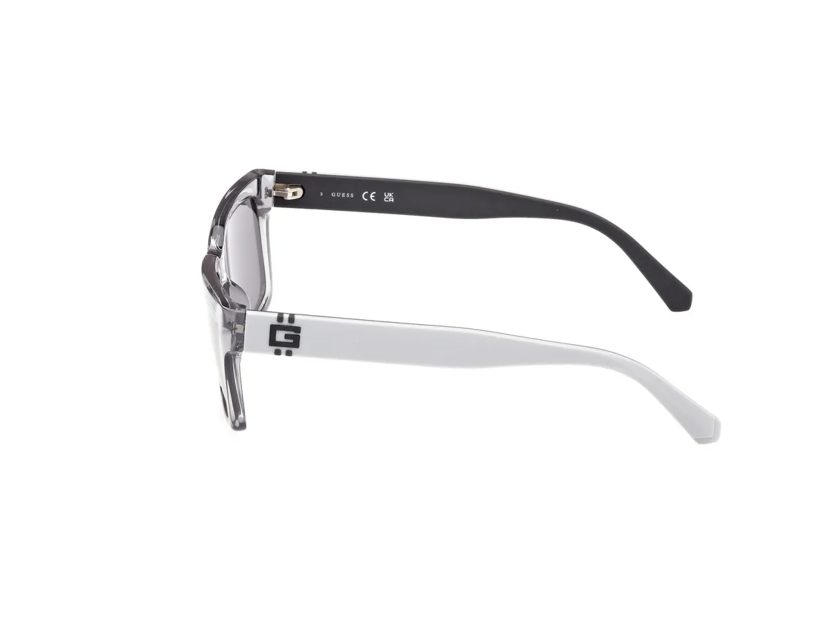 Okulary GUESS GU00121-5620A. Okulary przeciwsłoneczne, Kolor szary. Mężczyzna.