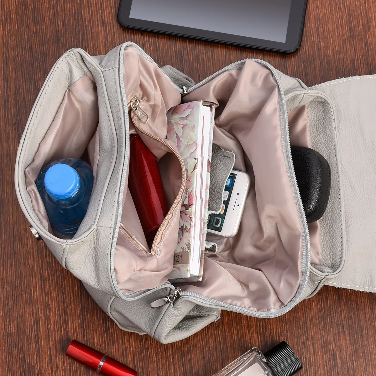 Beltimore plecak skórzany damski z klapą solidny jasno- szary S41