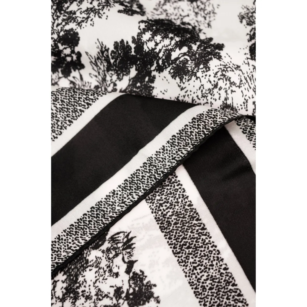 Apaszka Satin Wildcat