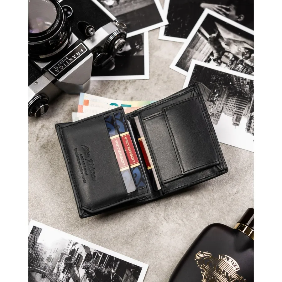 Pionowy, czarny portfel męski ze skóry naturalnej wyposażony w system RFID - Peterson