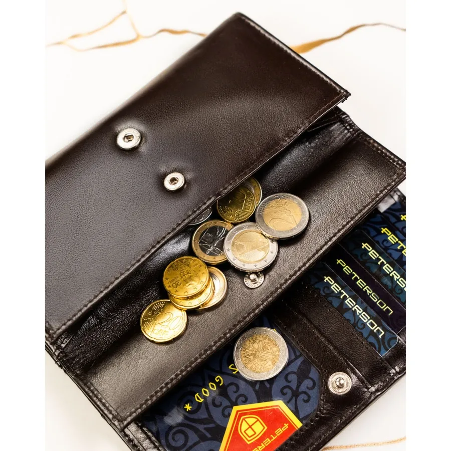 Duży, brązowy portfel damski ze skóry naturalnej z systemem RFID - Peterson