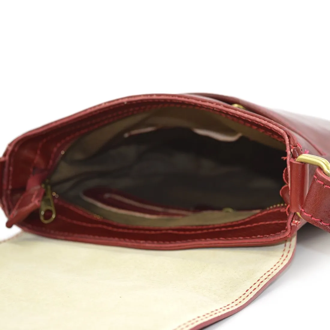 Piękna klasyczna skórzana listonoszka damska